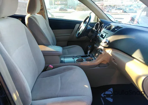 2011 Toyota Highlander Se z USA, uszkodzony, nr VIN 5TDBK3EH7BS067178